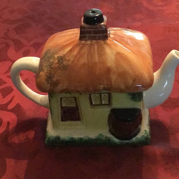 Tea Pot - England - 2 Cup - Picture 2 of 8